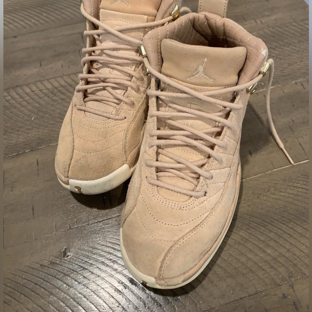 Women’s Air Jordan 12